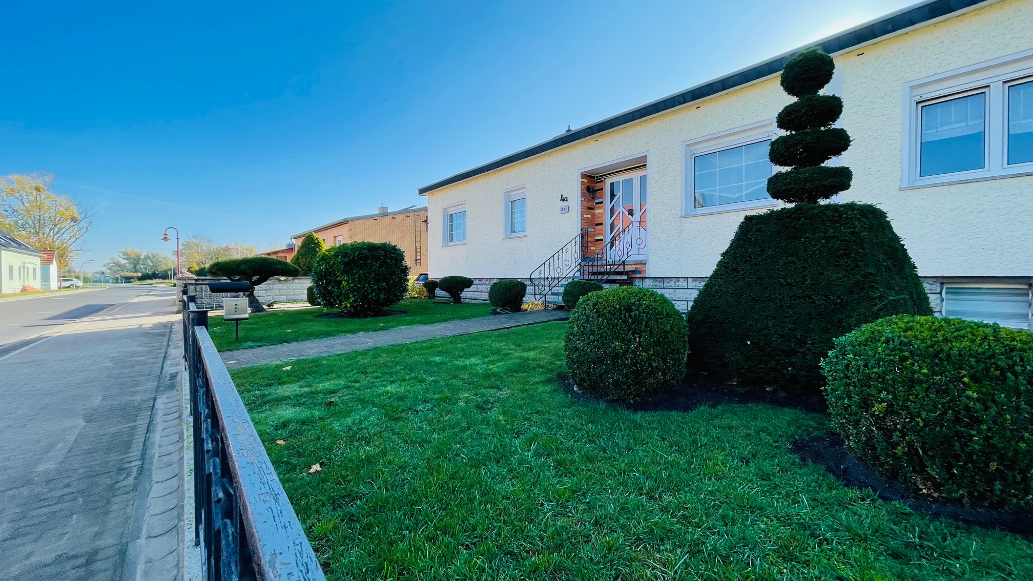 Haus vorne 2
